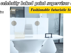 โต๊ะทํางานผู้ดูแลงานสีผัดของคนดัง