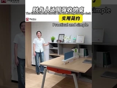 โต๊ะทํางานของพนักงาน