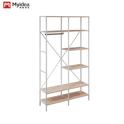 ตู้เสื้อผ้าโครงเหล็กและเตียงชั้นเดียวสำหรับอพาร์ตเมนต์